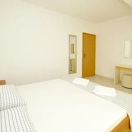 Luna Apartman Trogir