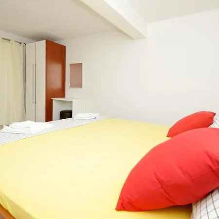 Luna דירה טרוגיר