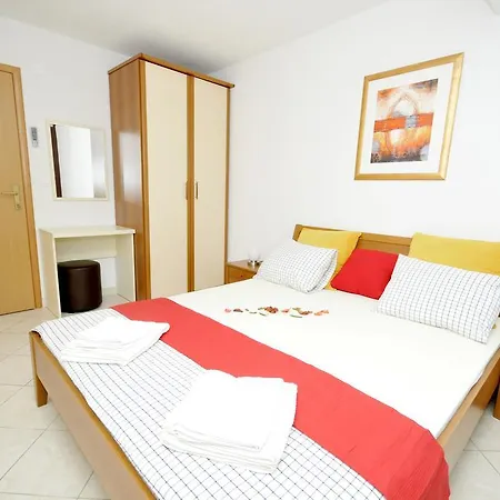 Luna Apartman Trogir